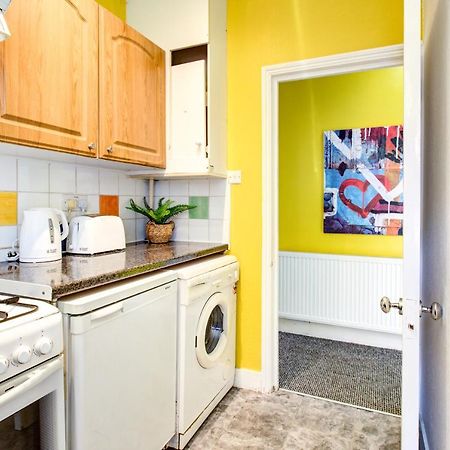 Oxford Street - Mayfair, Central London Budget Apartment Екстериор снимка